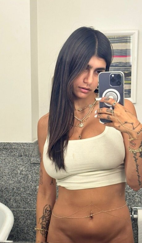 Mia Khalifa nude leaked OnlyFans photo #2218