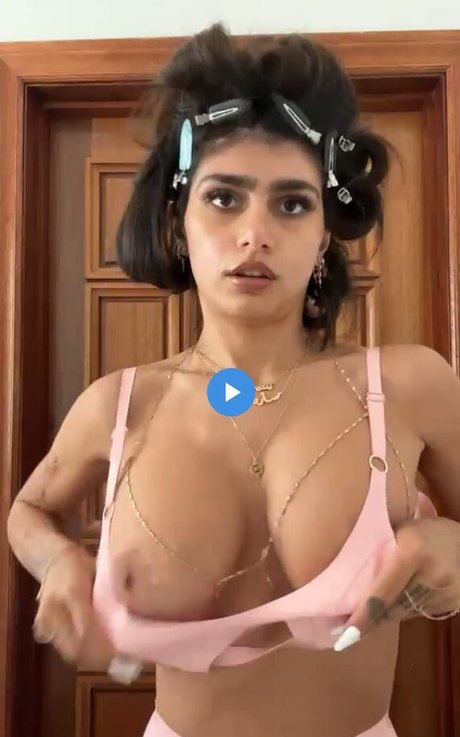 Mia Khalifa nude leaked OnlyFans pic