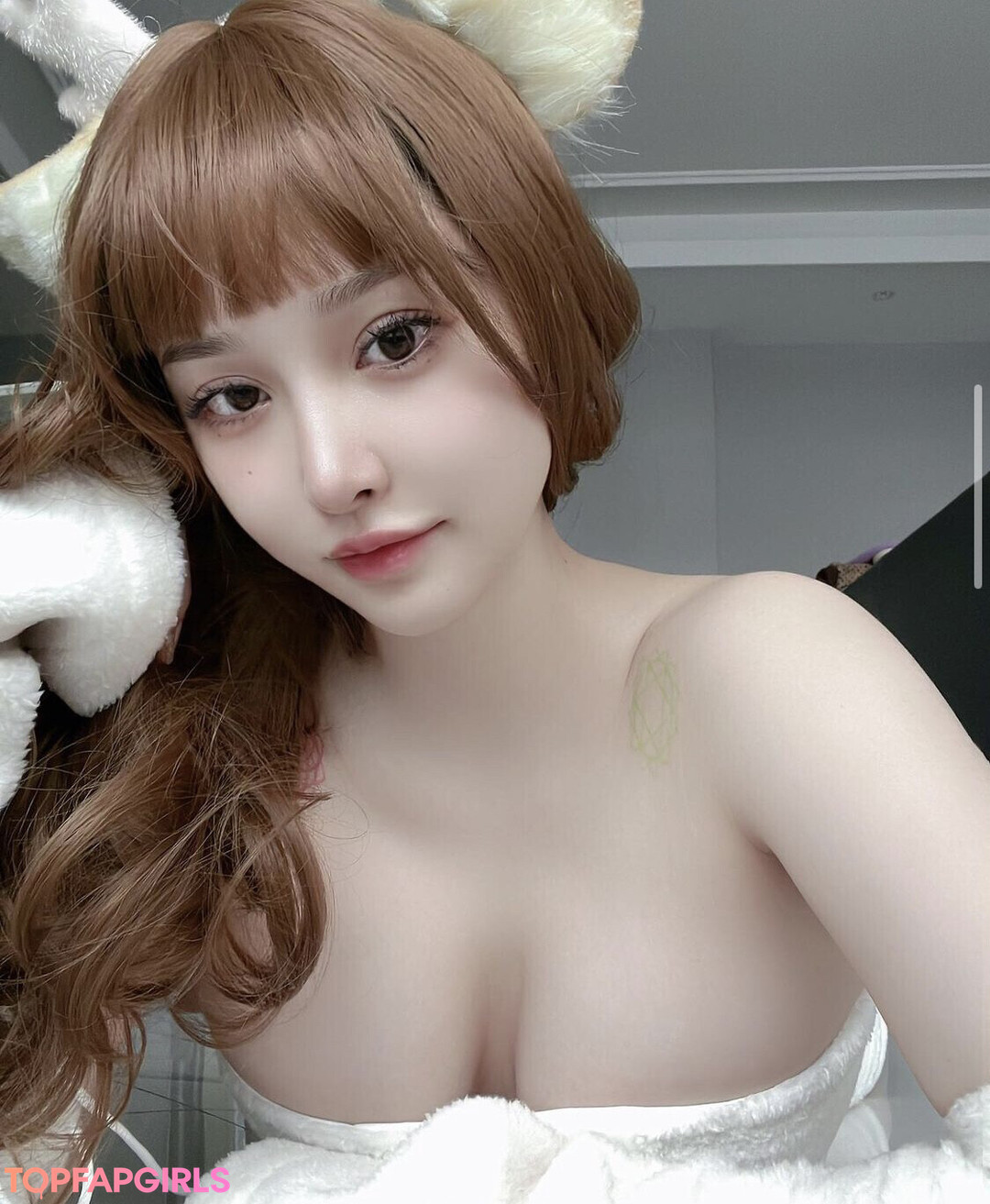 Hitomi Songyuxin Nude Leaked OnlyFans Photo #366