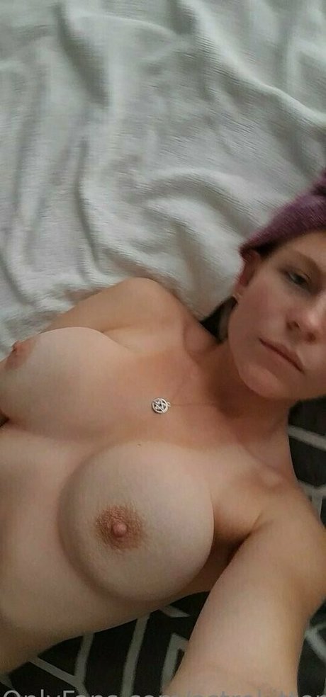 Astrokitten_sa nude leaked OnlyFans pic