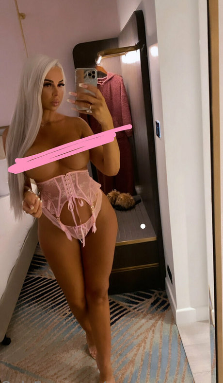 Mercedezedwardzfree nude leaked OnlyFans pic