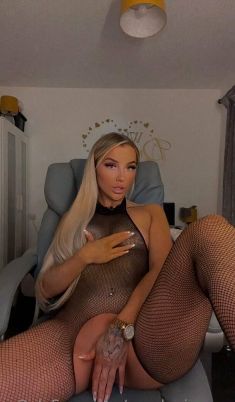 Meglouiseexx nude leaked OnlyFans photo #9