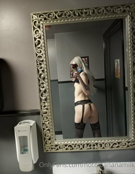 Hotelbananamilk nude leaked OnlyFans photo #35
