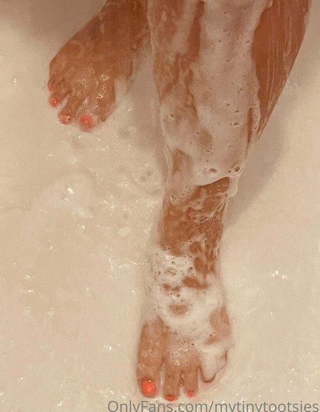 Mytinytootsies nude leaked OnlyFans pic