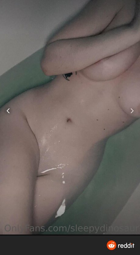 SleepyDinosaur nude leaked OnlyFans pic