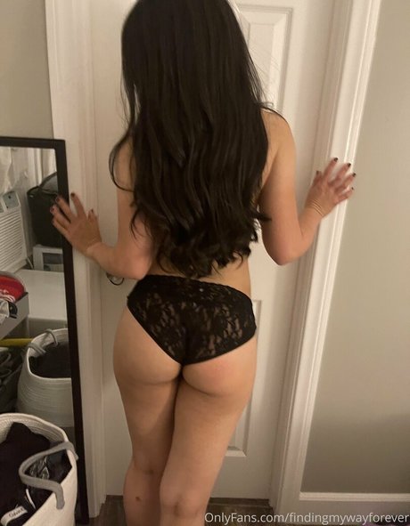 Findingmywayforever nude leaked OnlyFans pic
