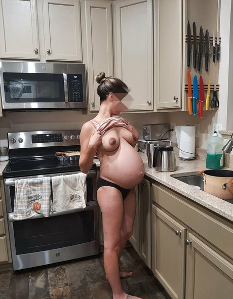 Tiny And Tan nude leaked OnlyFans pic