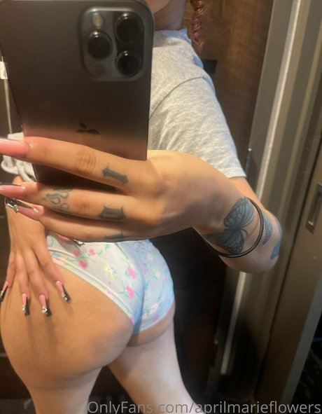 Aprilmarieflowers nude leaked OnlyFans pic