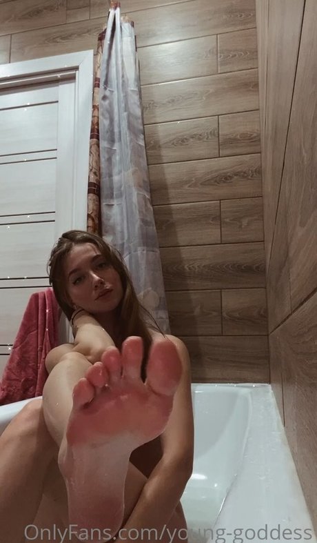 Young-goddess nude leaked OnlyFans pic