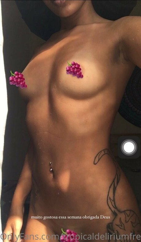 Tropicaldeliriumfree nude leaked OnlyFans pic