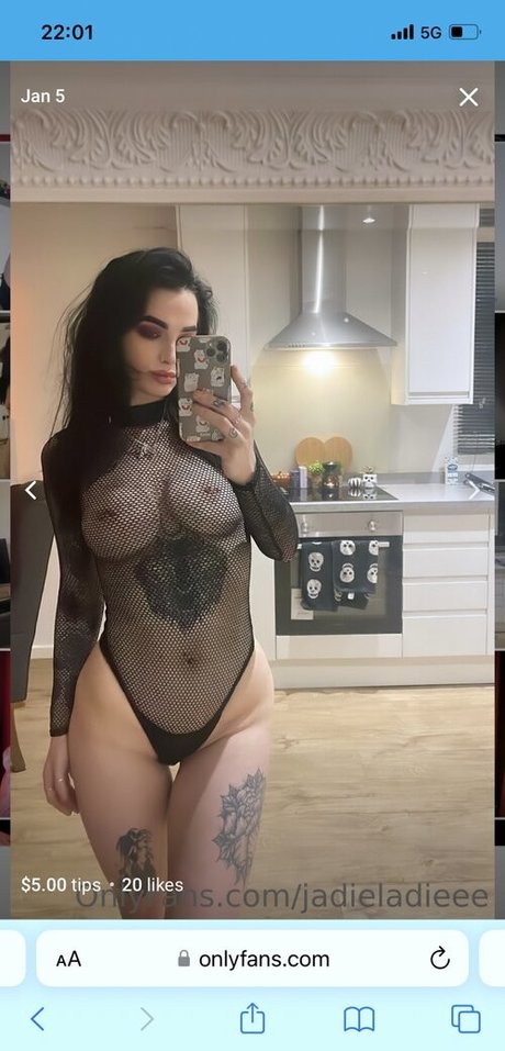 Jadieladieee nude leaked OnlyFans pic