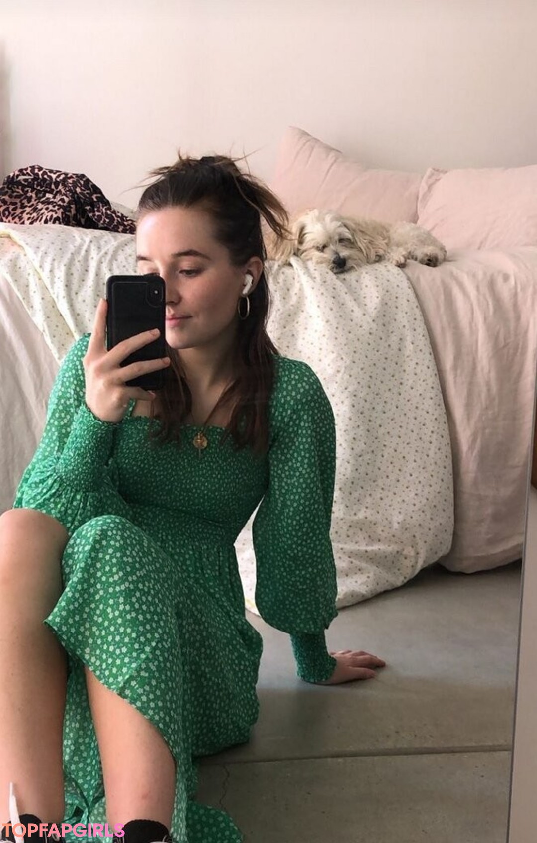 Kaitlyn Dever Nude Leaked OnlyFans Photo #102