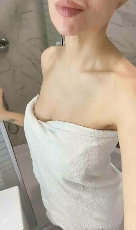 Sasha.leee nude leaked OnlyFans pic