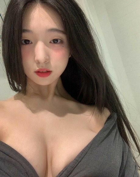 Lee Yeonwoo nude leaked OnlyFans photo #21