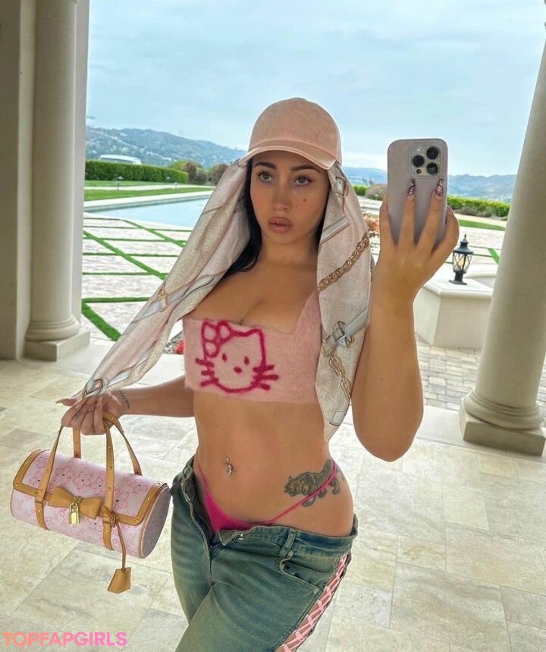 Kali Uchis Nude Leaked OnlyFans Photo #100