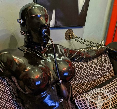 Rubberfreak nude leaked OnlyFans pic