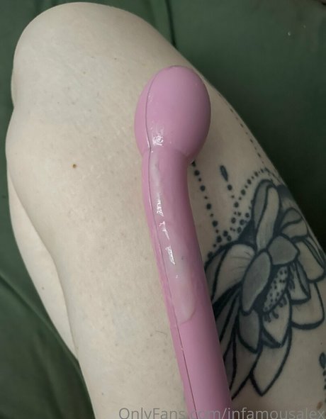 Infamousalex nude leaked OnlyFans pic