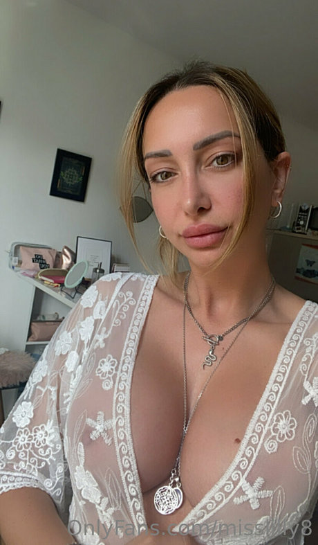 Misslilly8 nude leaked OnlyFans pic