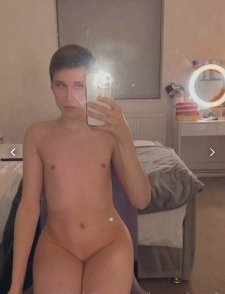 Harvspierce nude leaked OnlyFans pic