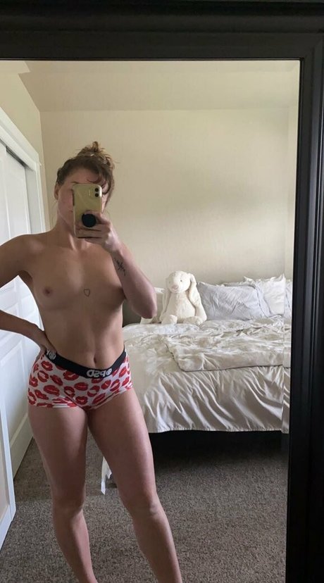 Millerllauren nude leaked OnlyFans pic