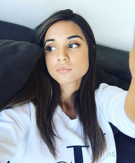 Summer Bishil nude leaked OnlyFans pic