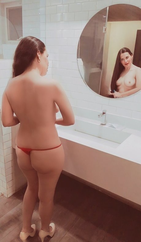 Elizabeth Croft nude leaked OnlyFans pic