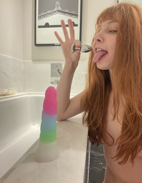 Baby Caroline nude leaked OnlyFans pic