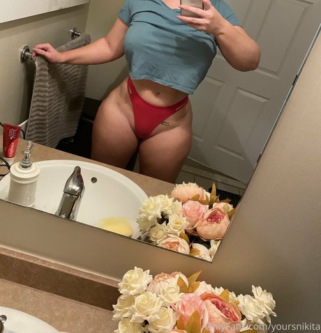 Yoursnikita nude leaked OnlyFans pic
