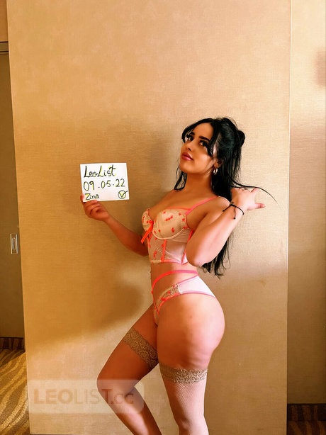 Sarahlara nude leaked OnlyFans pic