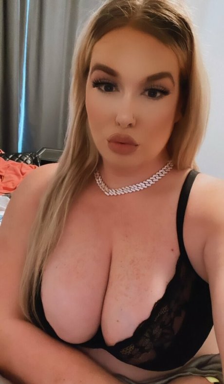 The Florida Doll Barbie nude leaked OnlyFans pic