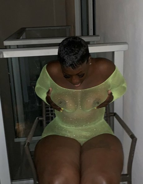 MeshasMedusa nude leaked OnlyFans pic
