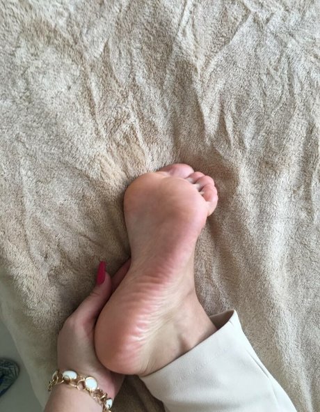 Lyz Feet nude leaked OnlyFans photo #14