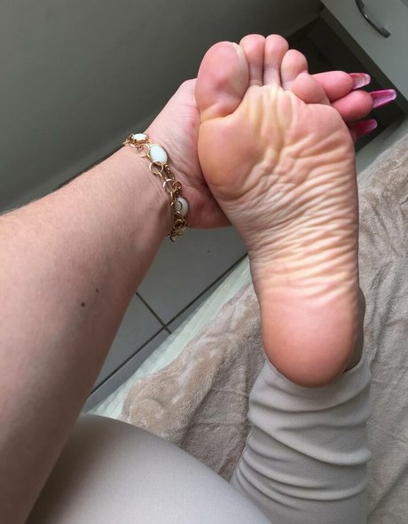 Lyz Feet nude leaked OnlyFans photo #6