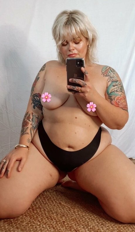 Tallulah Moon nude leaked OnlyFans photo #9