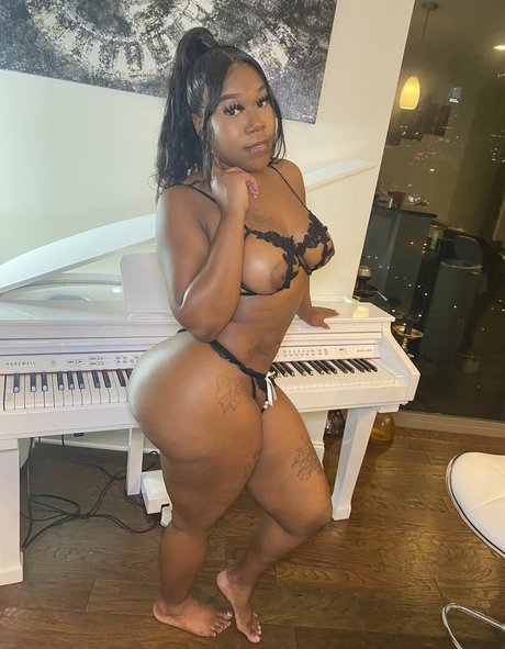 Karita Monique nude leaked OnlyFans photo #7