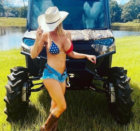 Country Mom 14 nude leaked OnlyFans pic