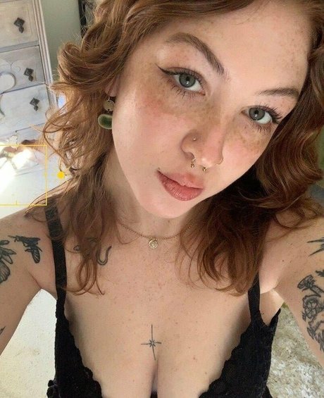Freckledjulez nude leaked OnlyFans pic