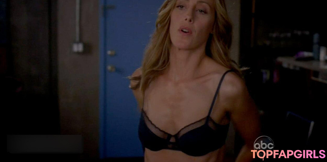 Kim Raver Nude Leaked OnlyFans Photo #10