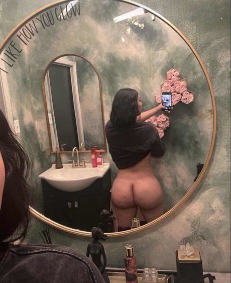 Valentinanap nude leaked OnlyFans pic