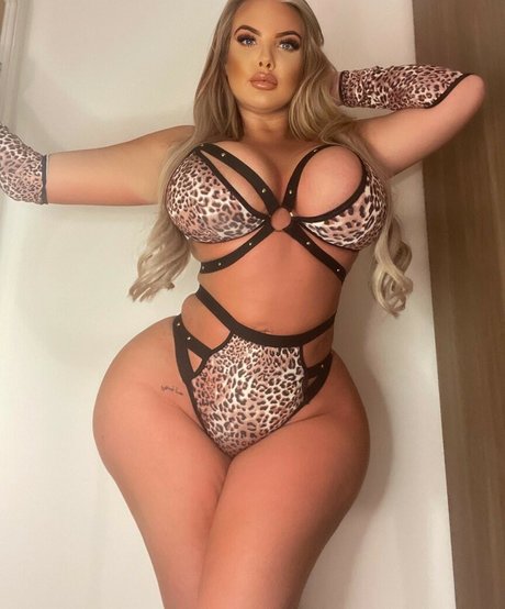 Victoria Lily Sinclair nude leaked OnlyFans pic