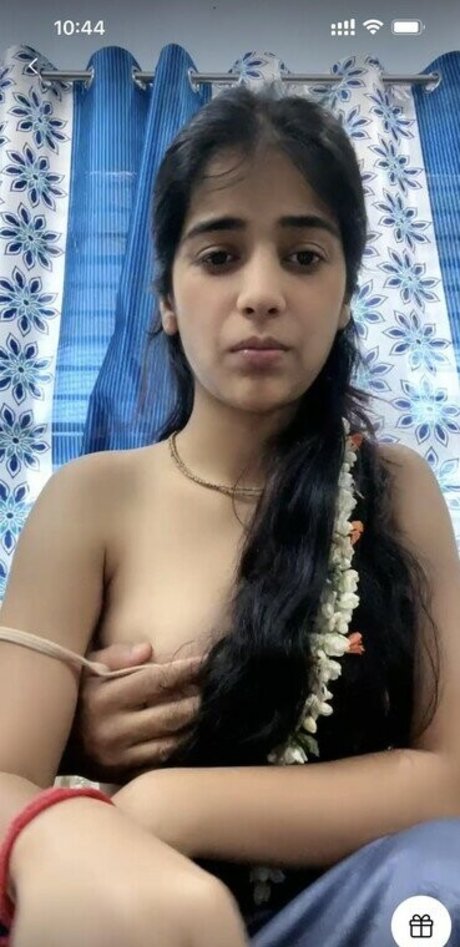 Kritika Kapoor nude leaked OnlyFans pic