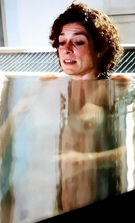 Alex Polizzi nude leaked OnlyFans pic