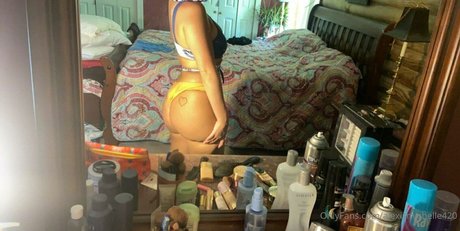 Alexismichelle420 nude leaked OnlyFans pic