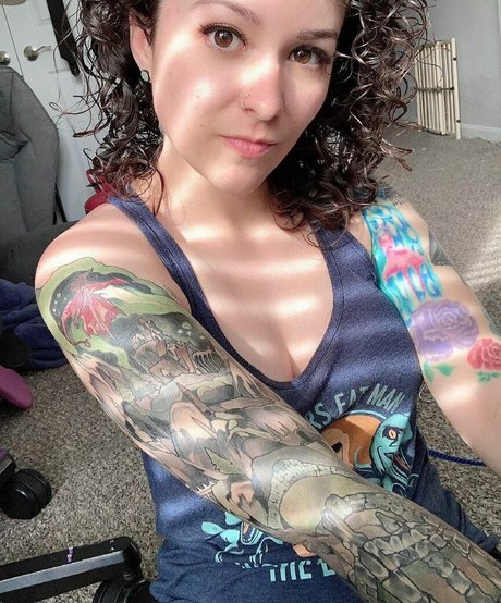 LadyDevann nude leaked OnlyFans pic