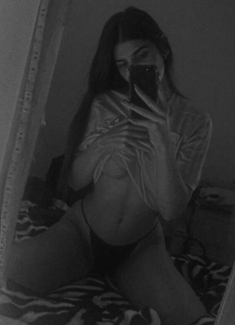 R.Stukova nude leaked OnlyFans pic
