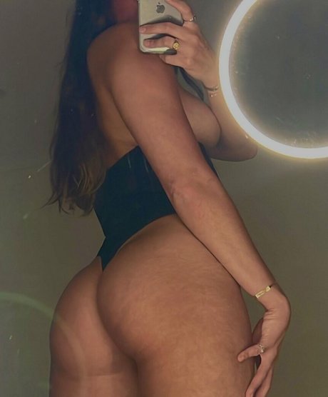 Sofiaspinacrummy nude leaked OnlyFans pic
