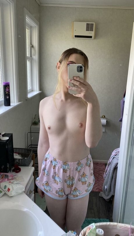 Kit-Kat nude leaked OnlyFans pic
