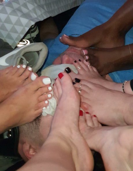 Deliciousdutchfeet nude leaked OnlyFans photo #2