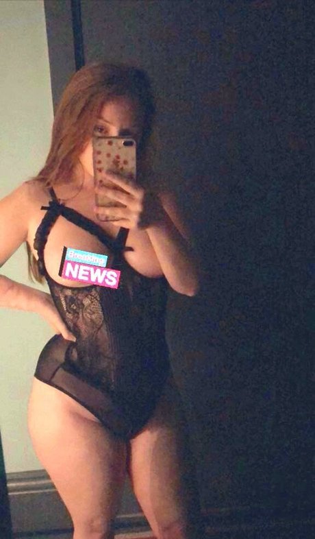 Ellz_bellz__ nude leaked OnlyFans pic