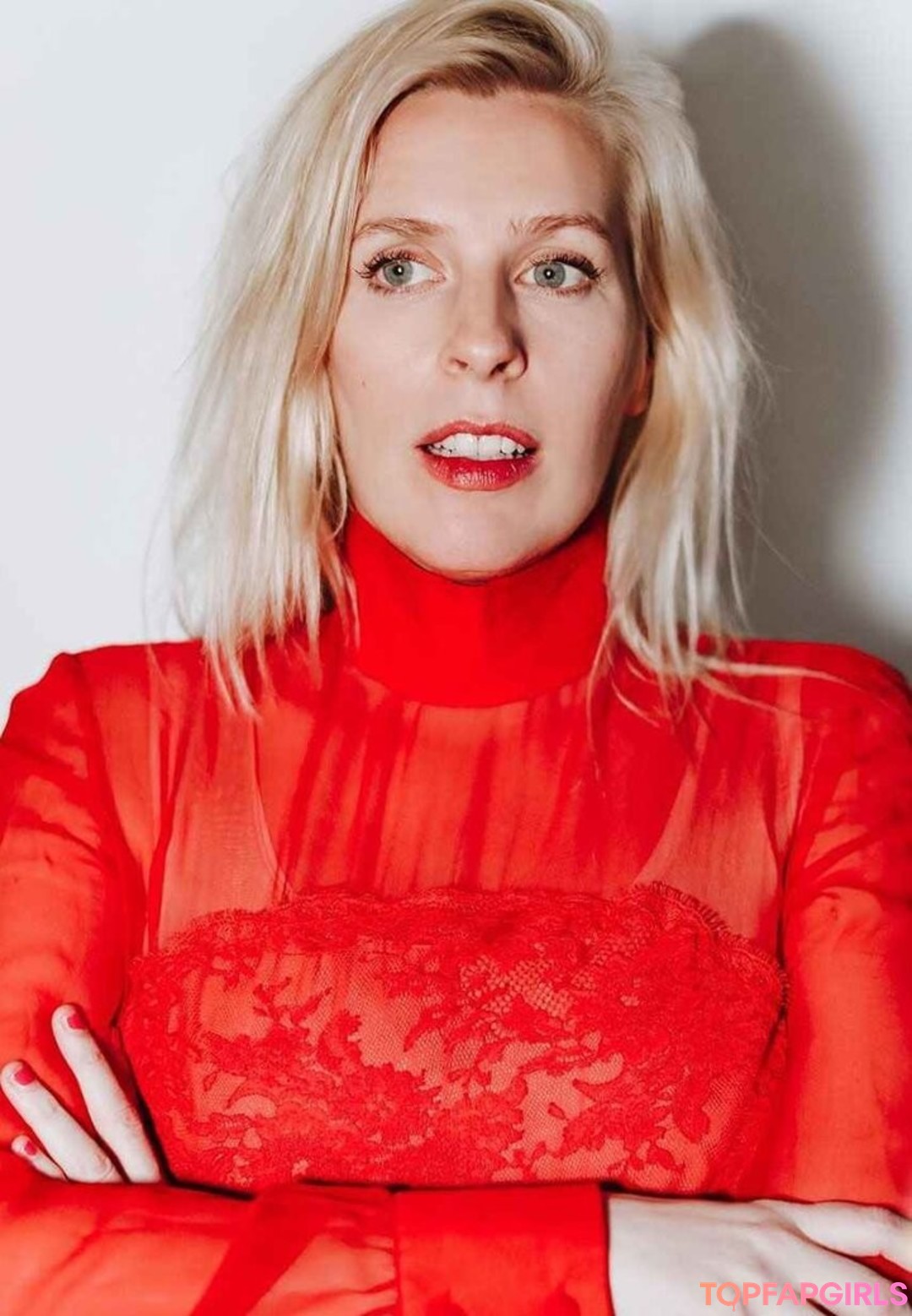 Sara Pascoe Nude Leaked OnlyFans Photo #1